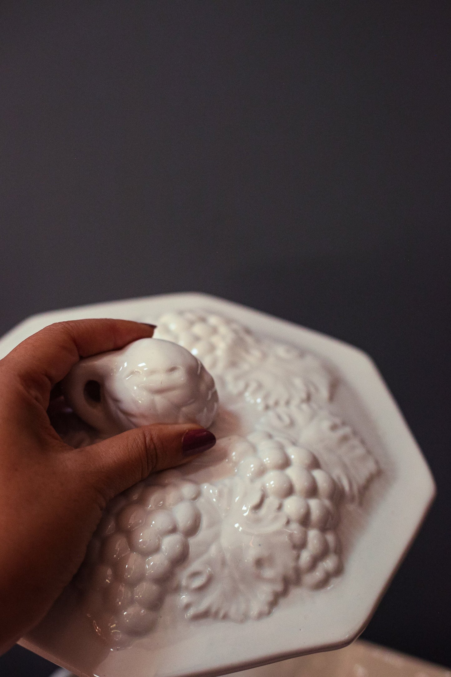 Soup Toureen with Lid Grape Clusters Made in USA Calif