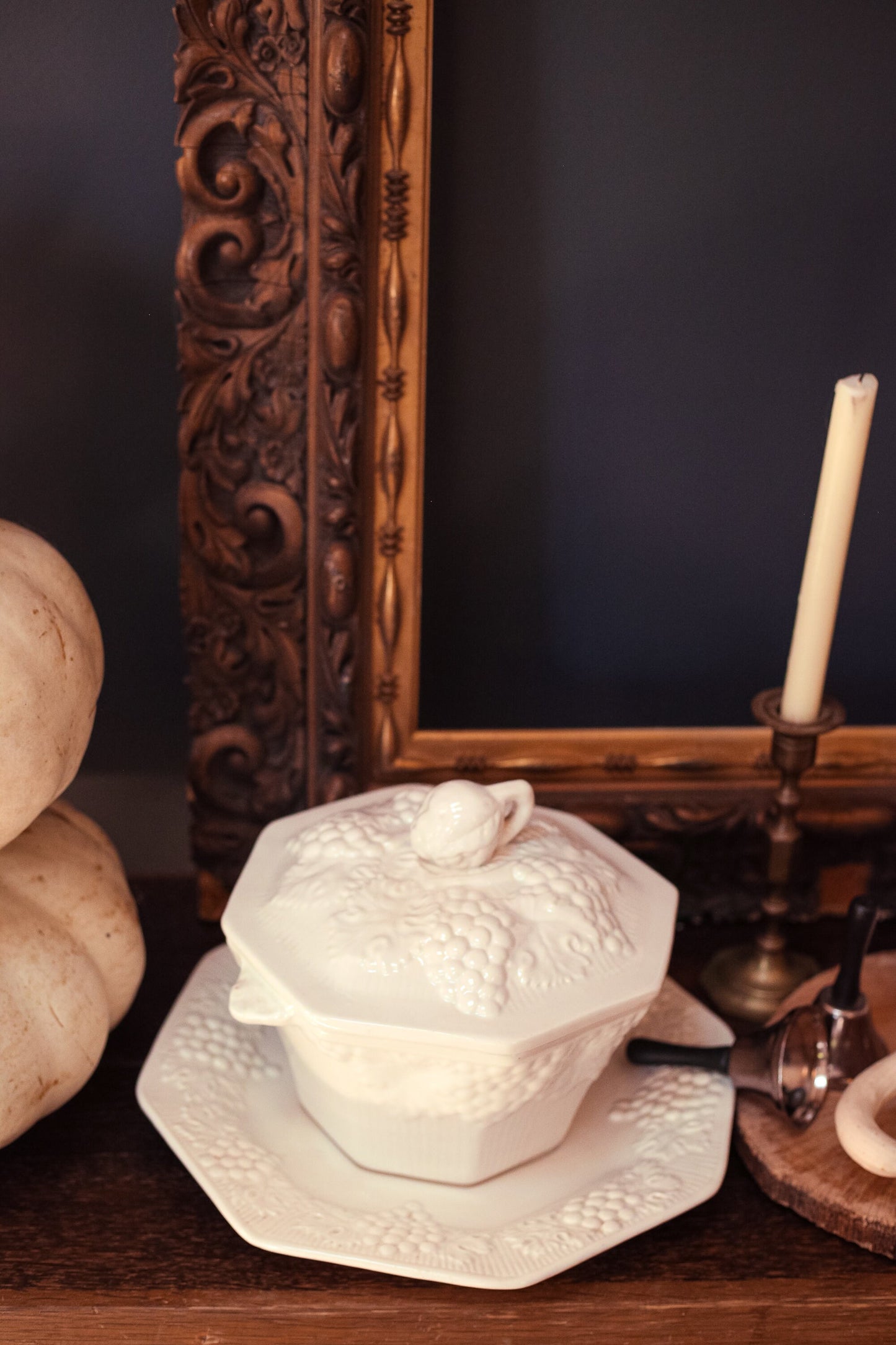 Soup Toureen with Lid Grape Clusters Made in USA Calif