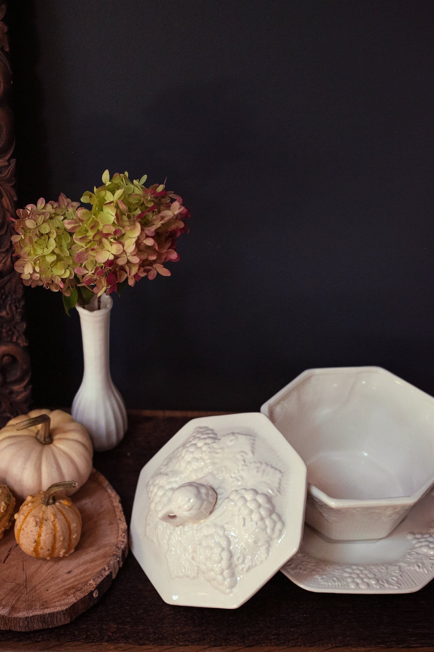 Soup Toureen with Lid Grape Clusters Made in USA Calif