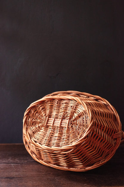 Oval Wicker Basket with Flat Bottom and High Handle - Vintage Wicker/Rattan Basket with Handle