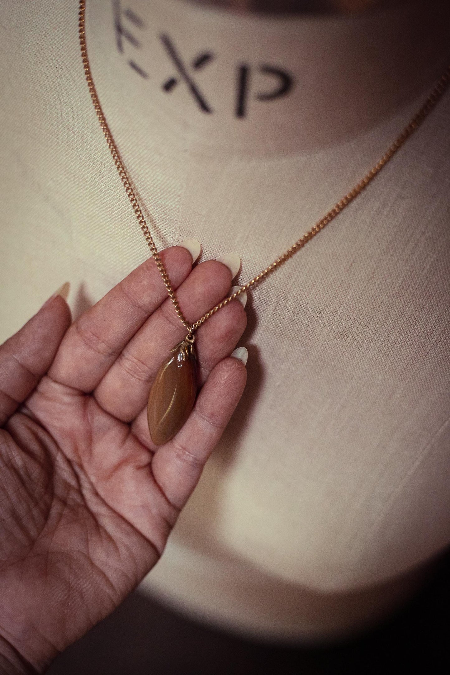 Agate Ellipse Pendant on Goldtone Chain - Vintage Estate Necklace