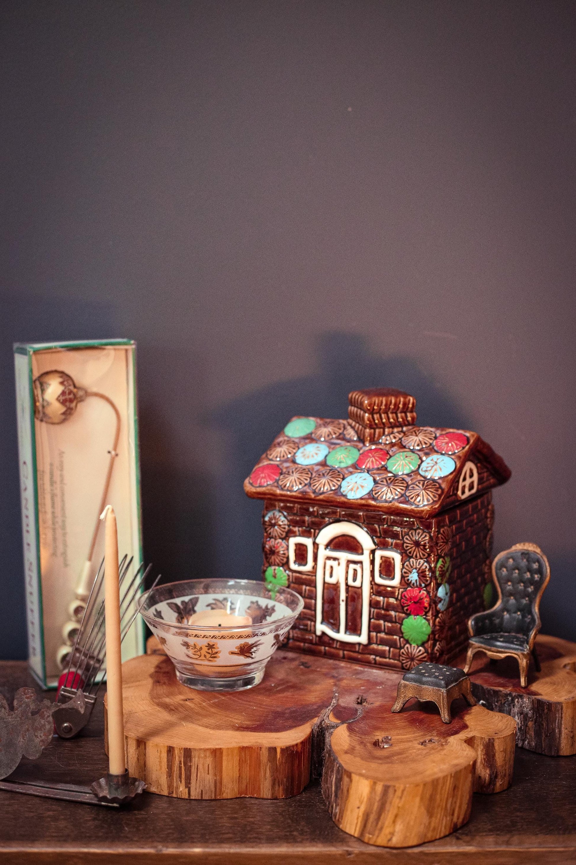 Red Wood Handle Dough Cutter - Vintage Country Farmhouse Kitchen Utensil