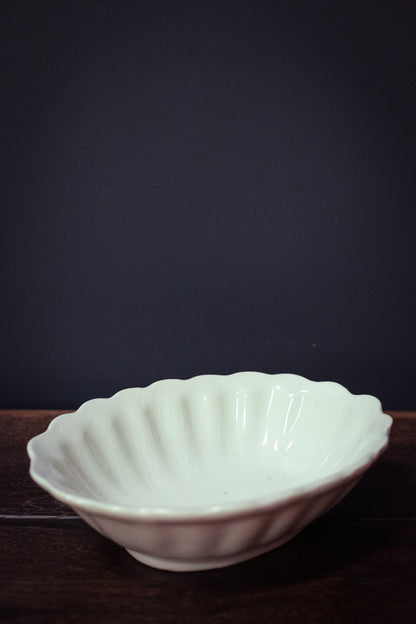 Scalloped Ivory Majolica Bowl Made in Italy - Vintage Italian Porcelain Bowl