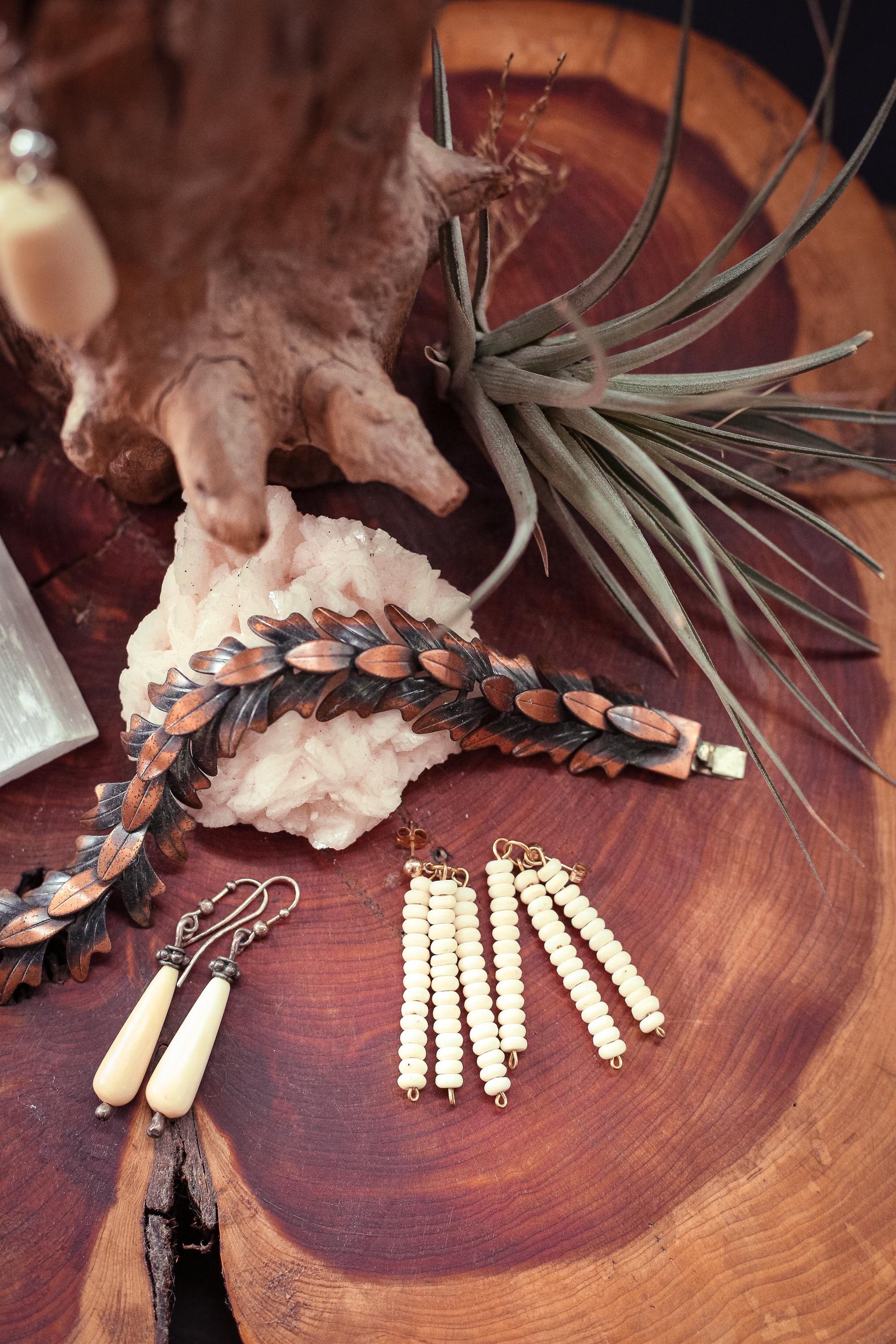 Teardrop Cream Agate and Silver Earrings - Vintage Estate Jewelry