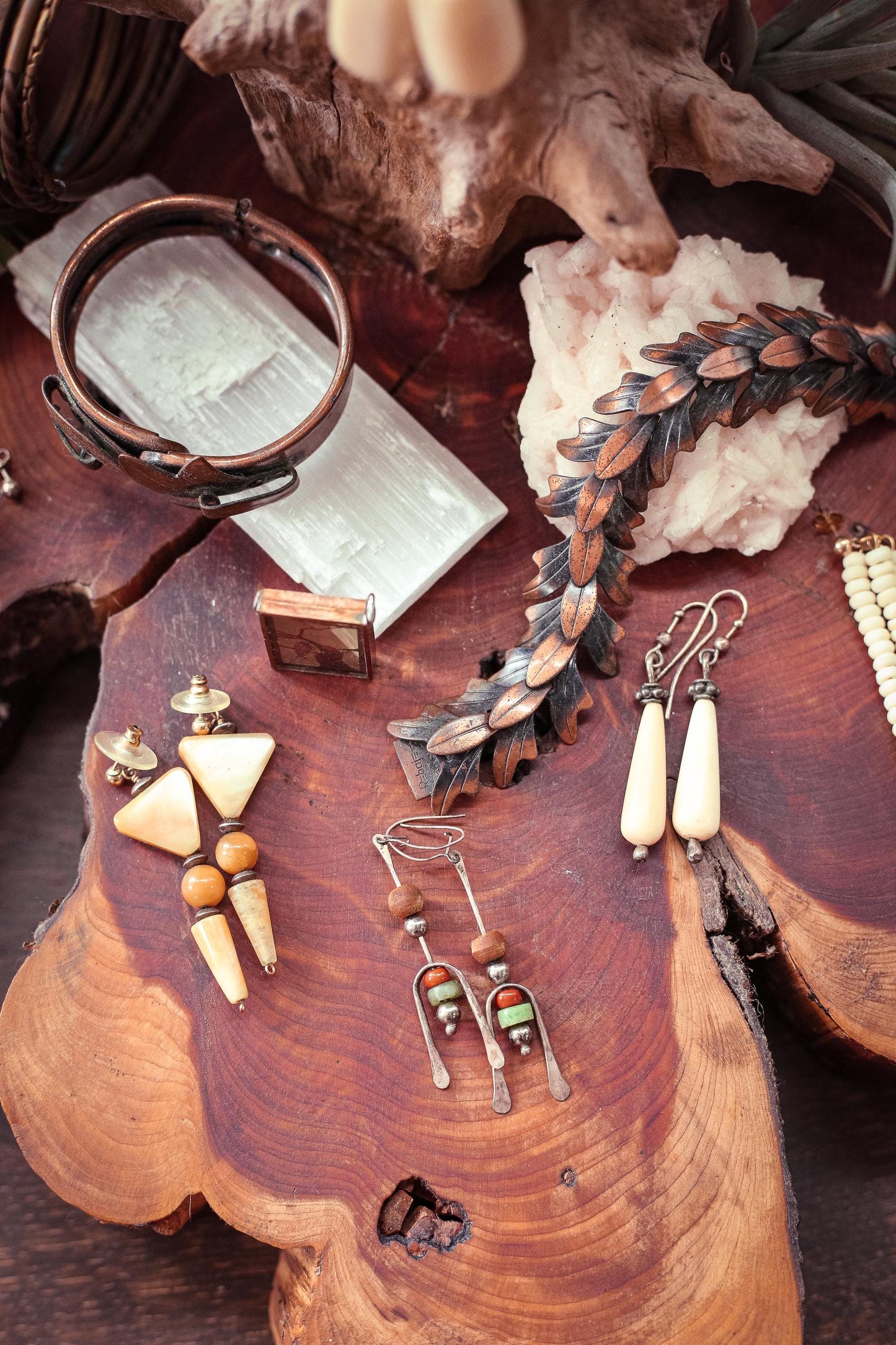 Teardrop Cream Agate and Silver Earrings - Vintage Estate Jewelry