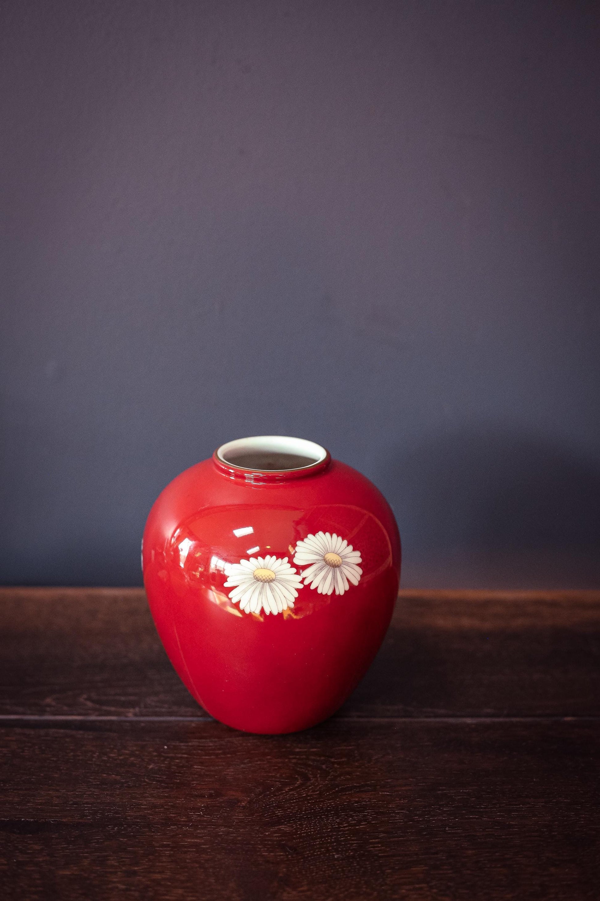 Noritake Red/Orange Vase with White Daisy - Vintage Japanese Vase