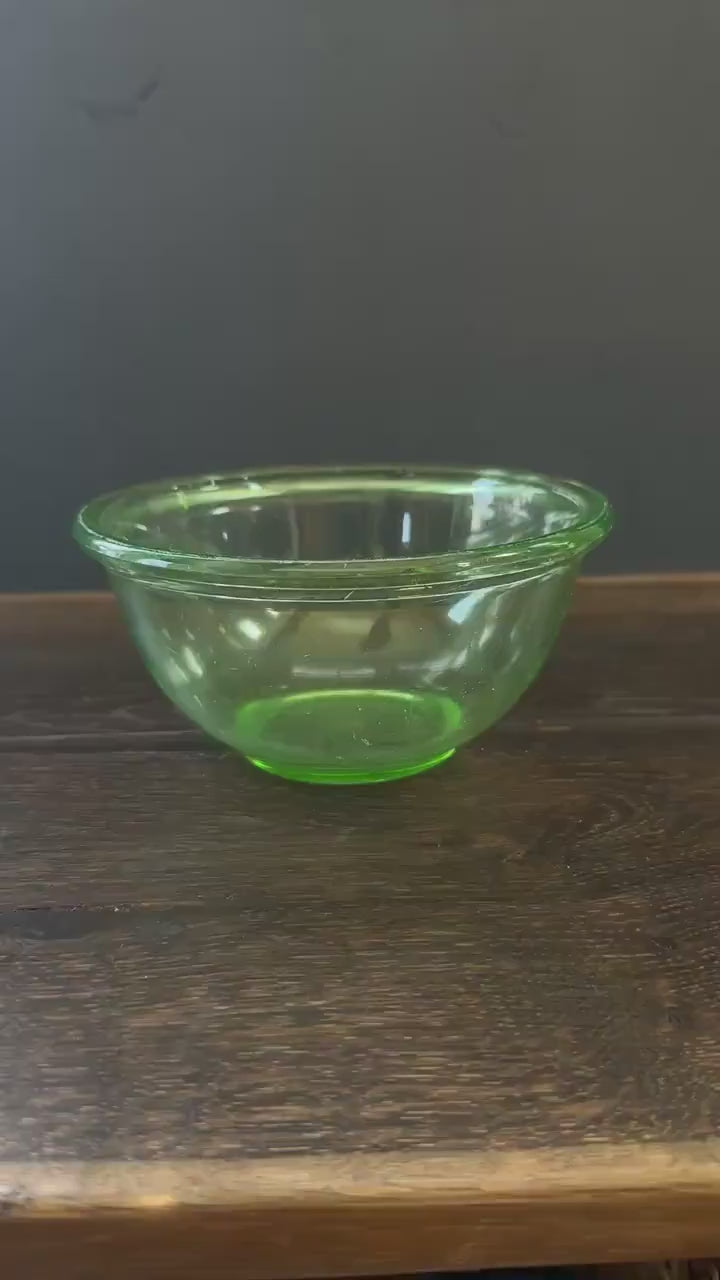 Green Anchor Hocking Uranium Glass Bowl - Vintage Vaseline Depression Glass Bowl