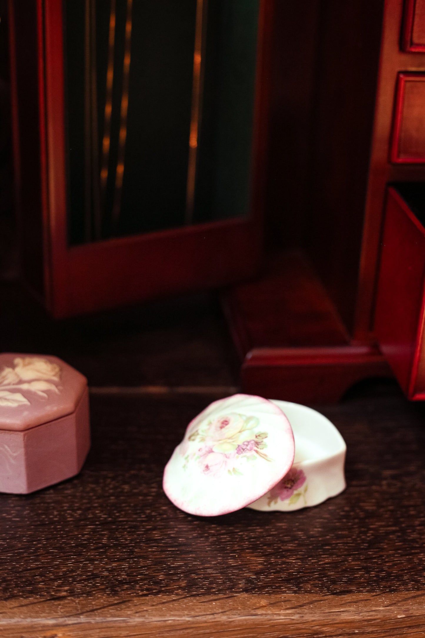Rose Printed Heart Shaped Porcelain Lidded Ring Dish - Heart Jewelry Box