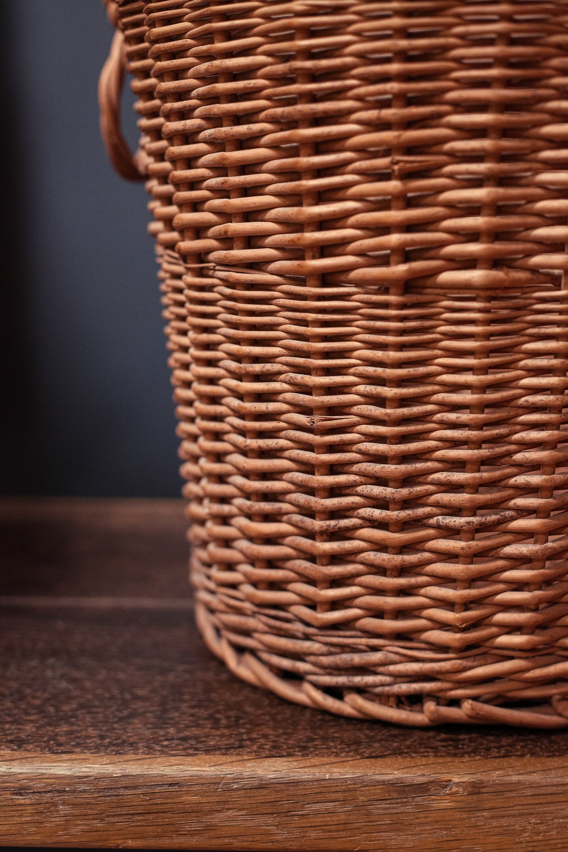 Wicker Rattan Hamper Basket with Ring Handles - Vintage Farmhouse Wicker Wastebasket/Laundry Basket