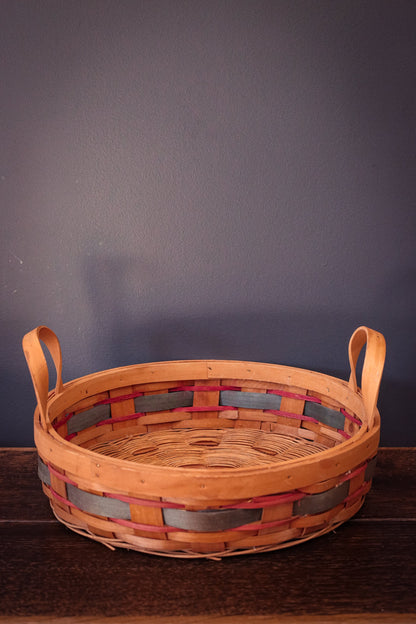 Round Flat Bottom Red/Blue Accent Dyed Splint Basket with Wood Handles - Vintage Farmhouse Console/Coffee Table Basket Decor