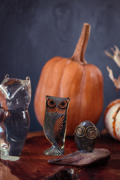 Collection of Small Owl Art Objects in Various Materials - Vintage Collectible Owl Figures