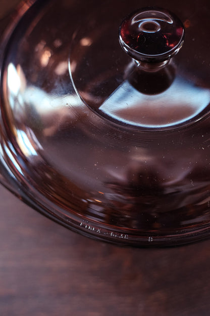 Pyrex Lidded Amber Smoke Glass Baking Dish - Vintage Pyrex 1.5 liter Casserole with Lid