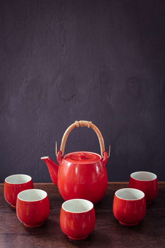 Orange/Red Teapot with Bamboo Handle and 5 cups - Vintage Tea Set 6 pieces