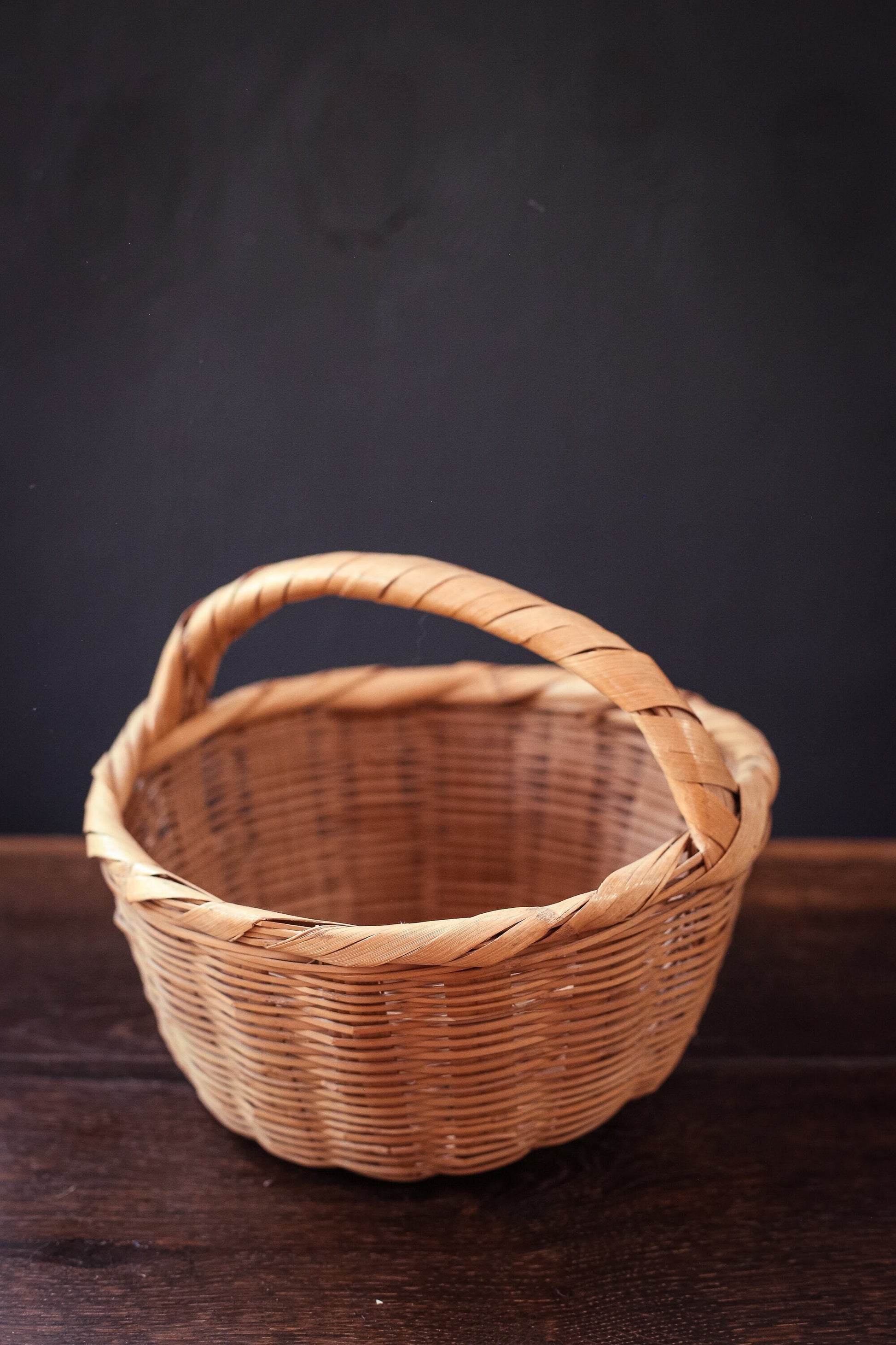 Round Bamboo Basket with Handle - Vintage Wicker Basket